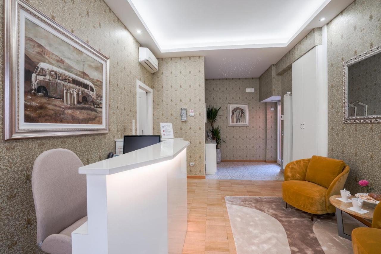 Monza City Rooms & Studios エクステリア 写真